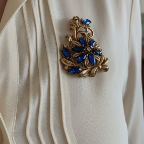 Mid Century 1900s Vintage Costume jewelry Large Pronged Bluestones Brooch Pin - Picture 2 of 4